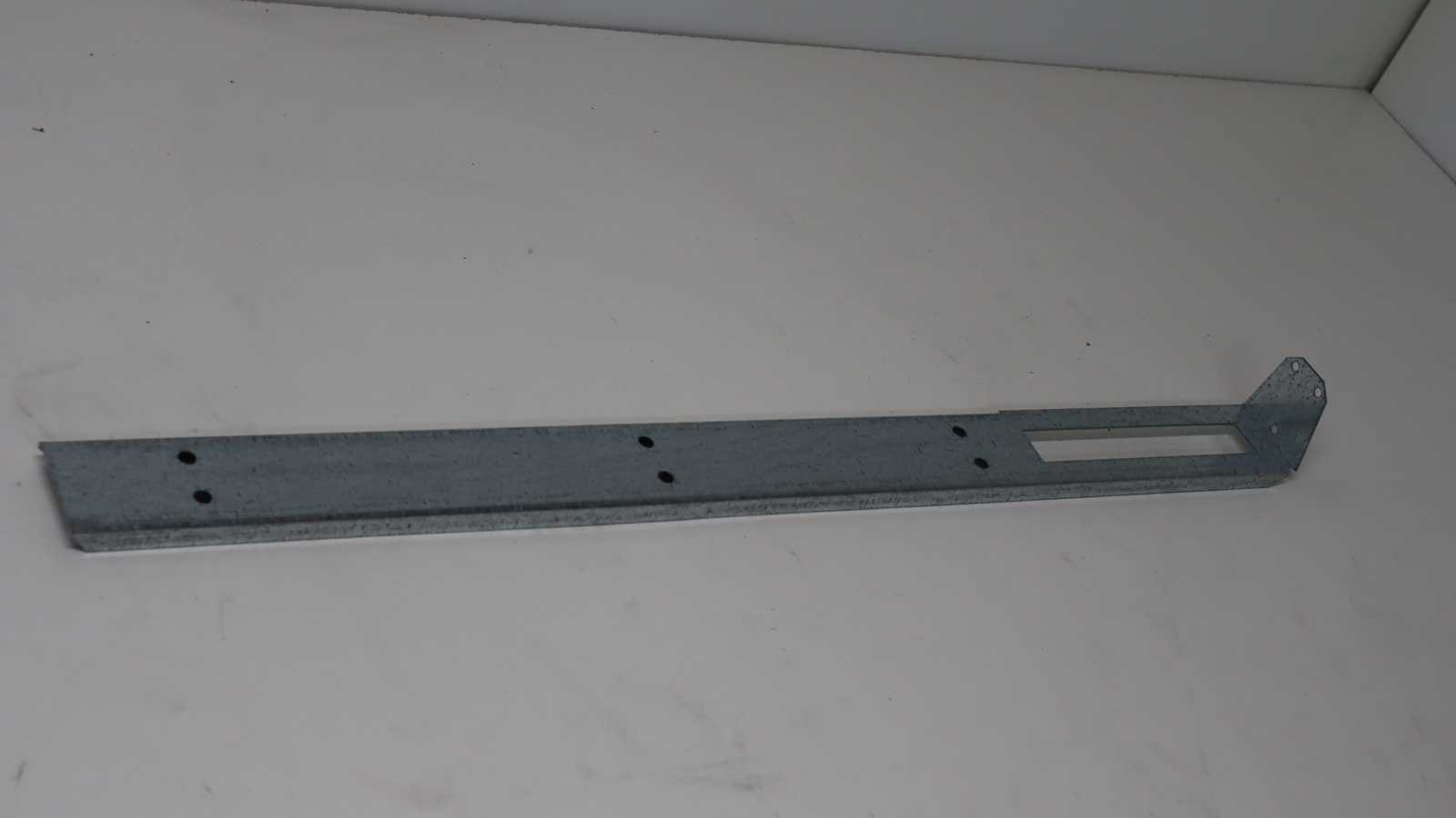 BRKT,MOUNT,EGG COUNTER